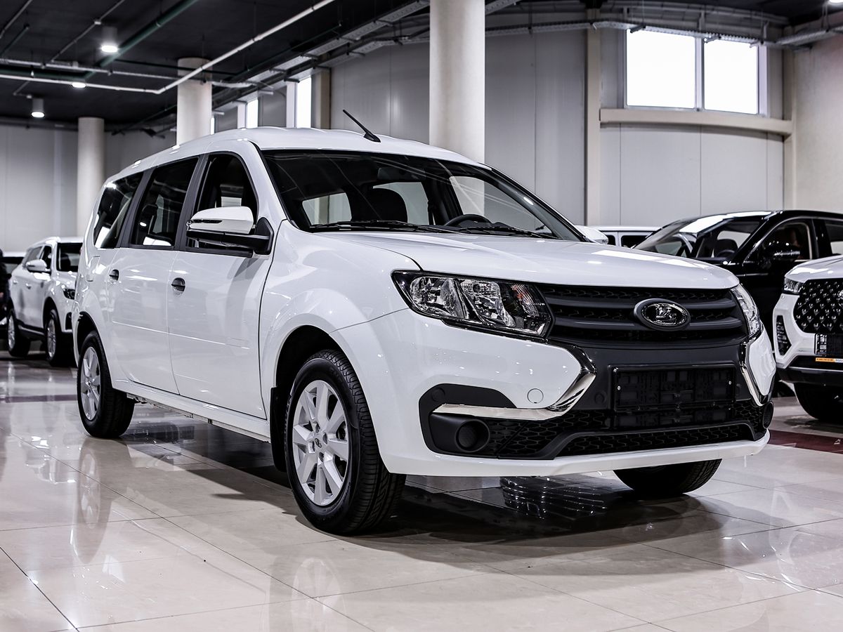 Купить Largus с пробегом