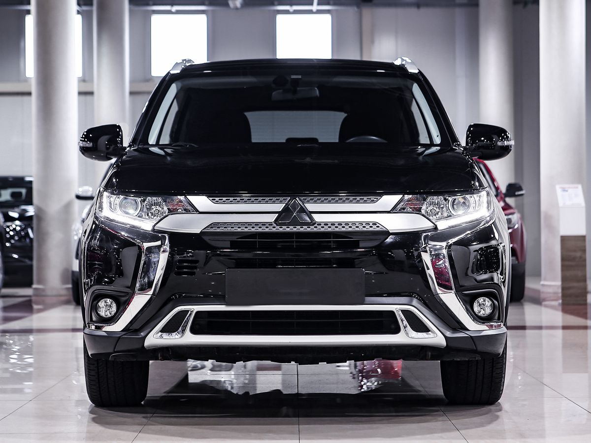 Купить Outlander с пробегом